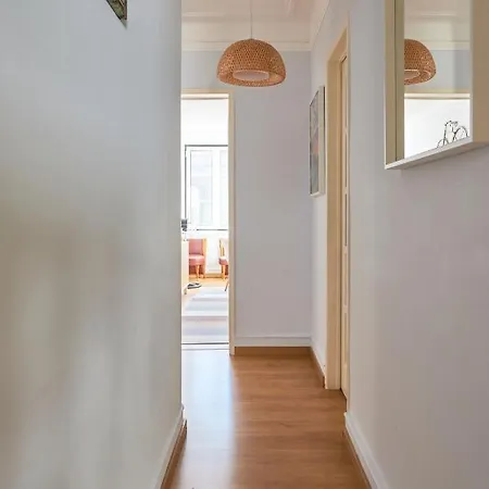 Aesthetic Riverview In Historical 公寓 *