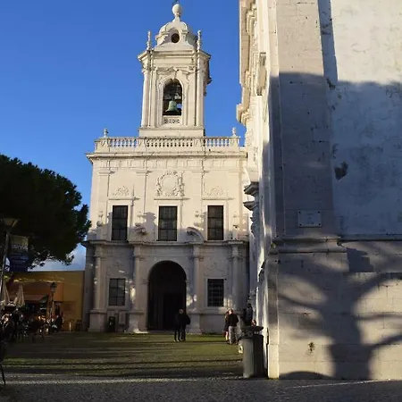 Aesthetic Riverview In Historical Daire Lisboa