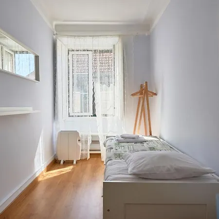Aesthetic Riverview In Historical Apartment Lisbon